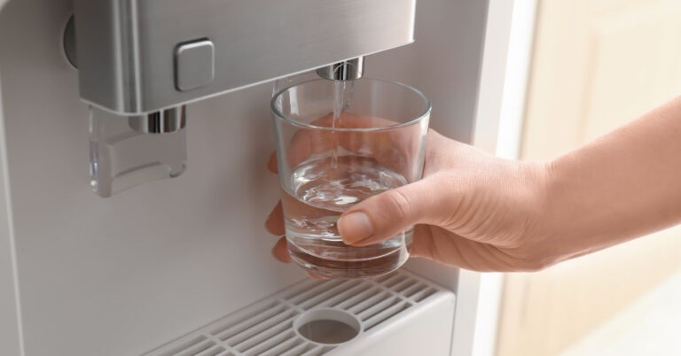 Conserto de Bebedouro em Jundiaí | Assistência Perto de Mim bebedouro nao resfria ou esquenta a agua