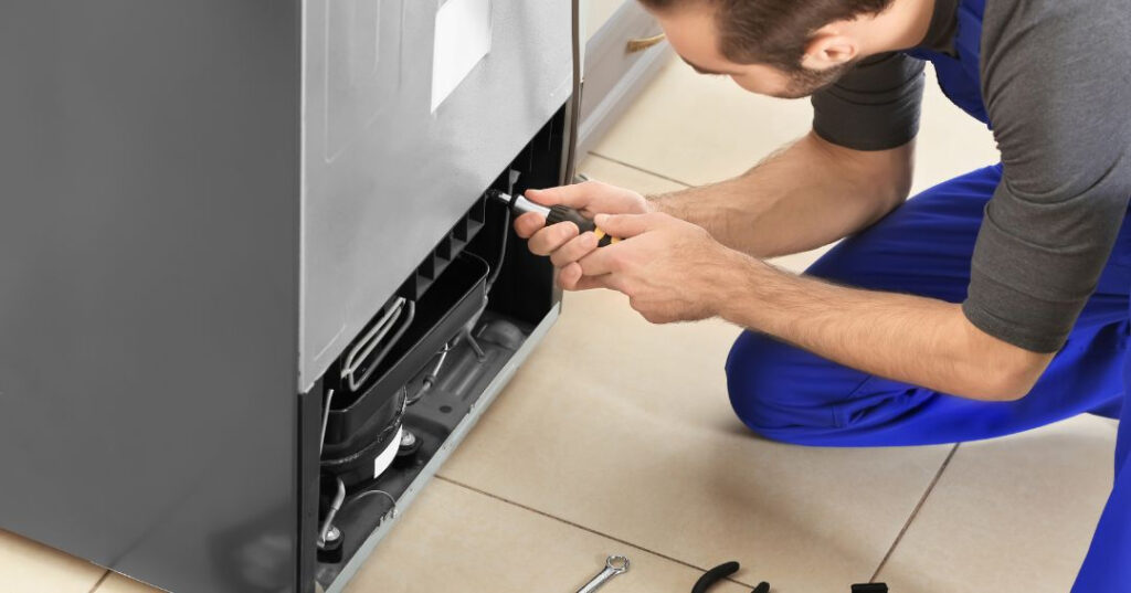 Conserto de Freezer em Jundiaí | Assistência Perto de Mim limpeza de dreno e sistema de ventilacao