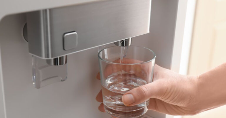 Conserto de Purificador de Água em Jundiaí | Assistência Perto de Mim purificador nao resfria ou nao filtra corretamente
